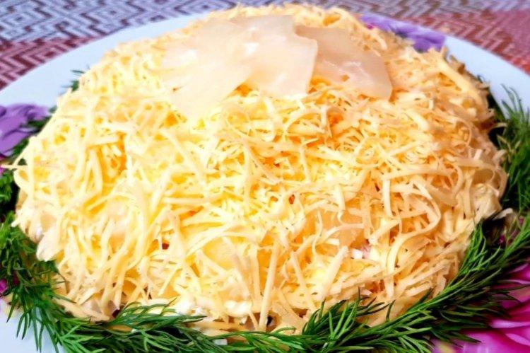 Салат с курицей и ананасом Вкус праздника - рецепты