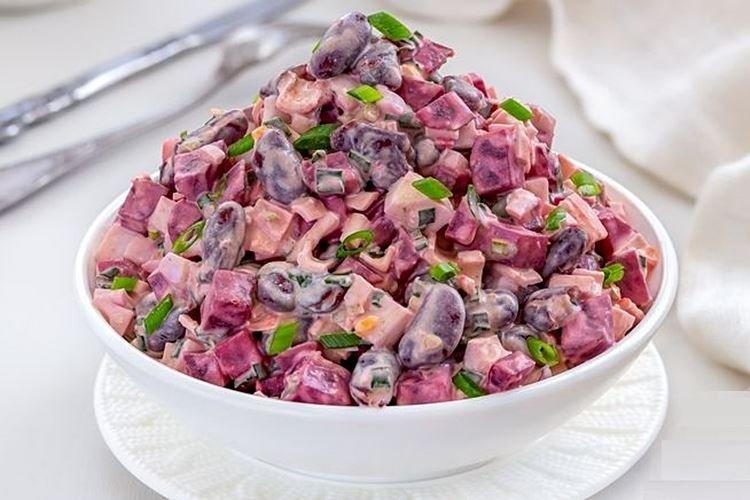 Салат с крабовыми палочками кукурузой и свеклой - рецепты