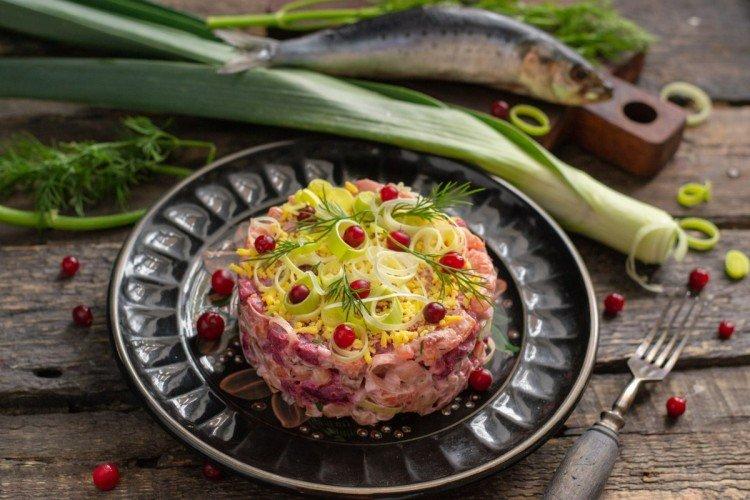 Ленивая селедка под шубой - классический рецепт