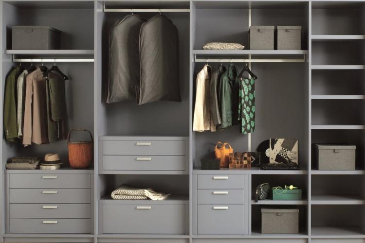 Наполнение шкафа-купе в прихожей