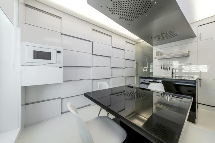 Кухня в стиле хай-тек - Дизайн интерьера фото