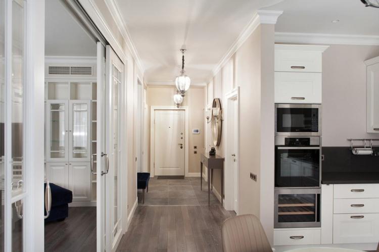 Прихожая в стиле неоклассика - дизайн интерьера фото