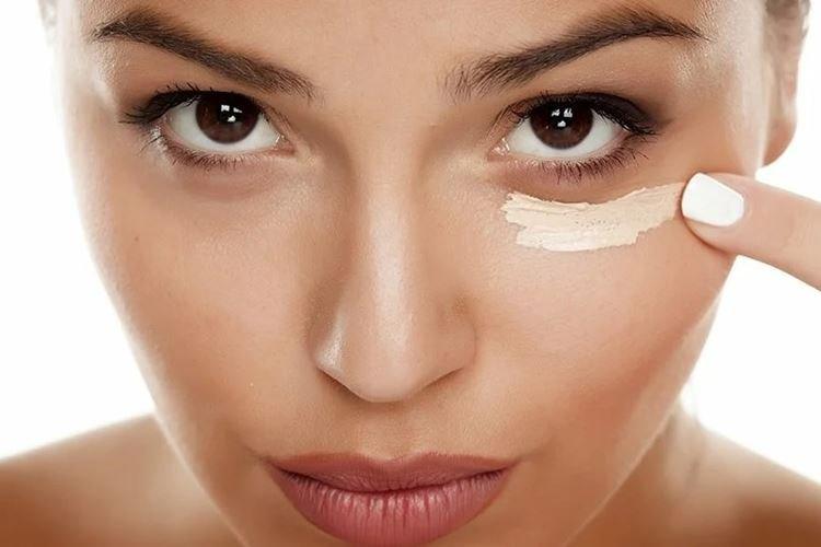 Темные круги под глазами - Ошибки свадебного макияжа