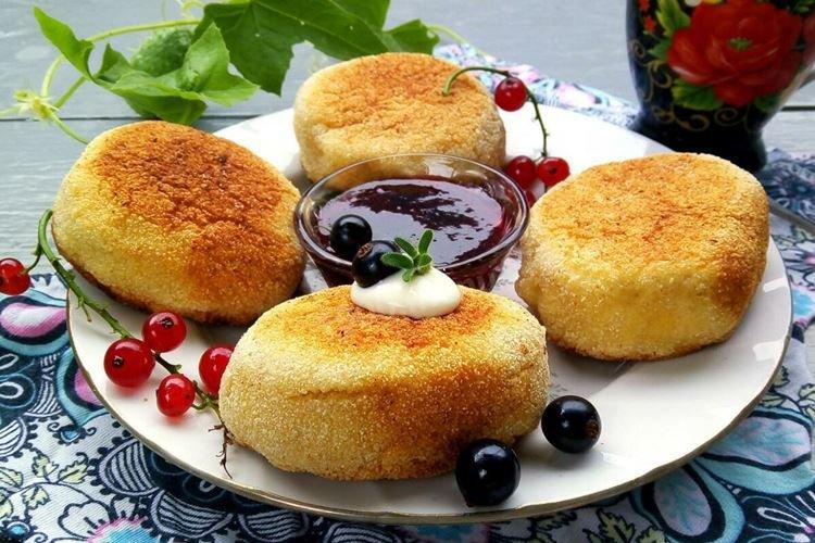 Сырники с манкой - Рецепты сырников из творога на сковороде