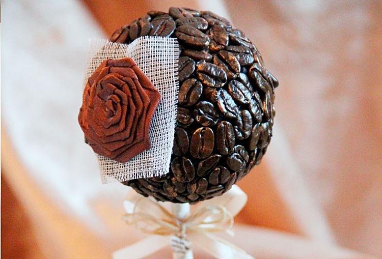 Топиарий из кофейных зерен своими руками - фото и идеи