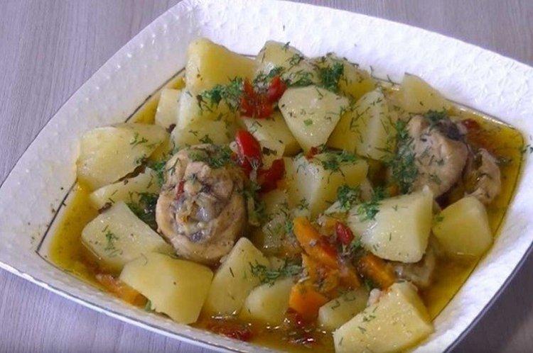 Тушеная курица с картошкой в мультиварке - рецепты пошагово
