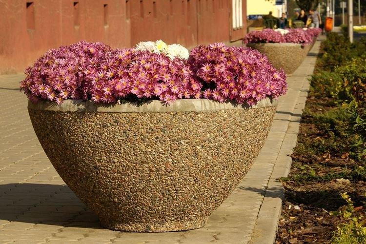 Уличные вазоны для цветов - фото