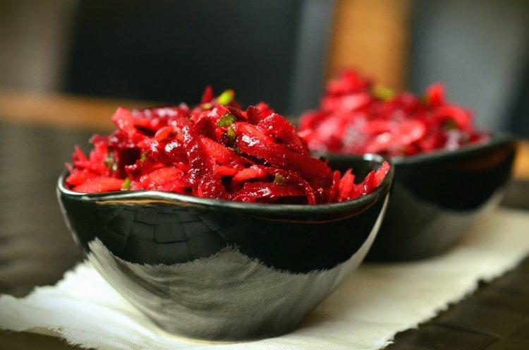 Салат из сырой свеклы - вкусные и простые салаты на скорую руку