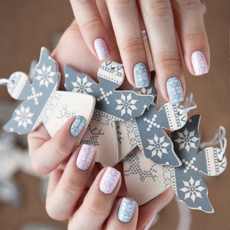 Зимний маникюр гель-лаком 2020-2021