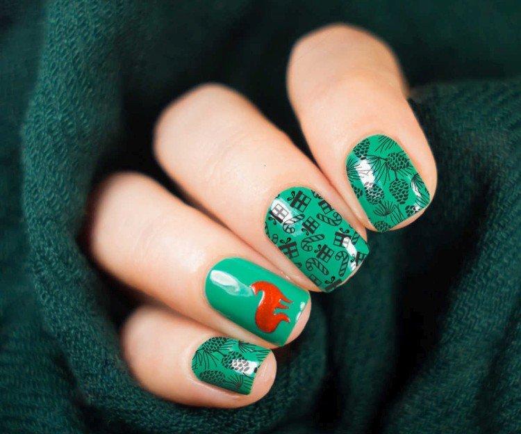 Цветной зимний маникюр 2020-2021