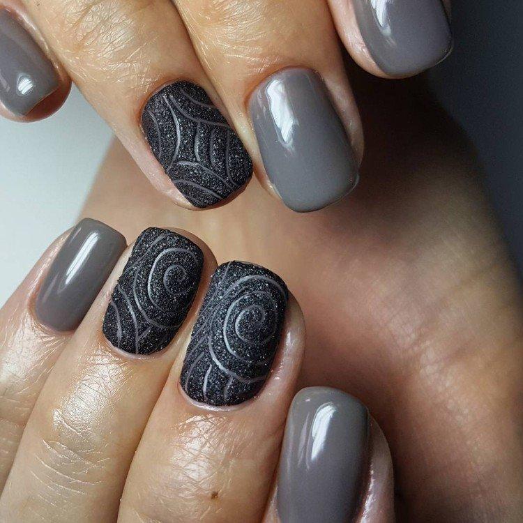 Темный зимний маникюр 2020-2021